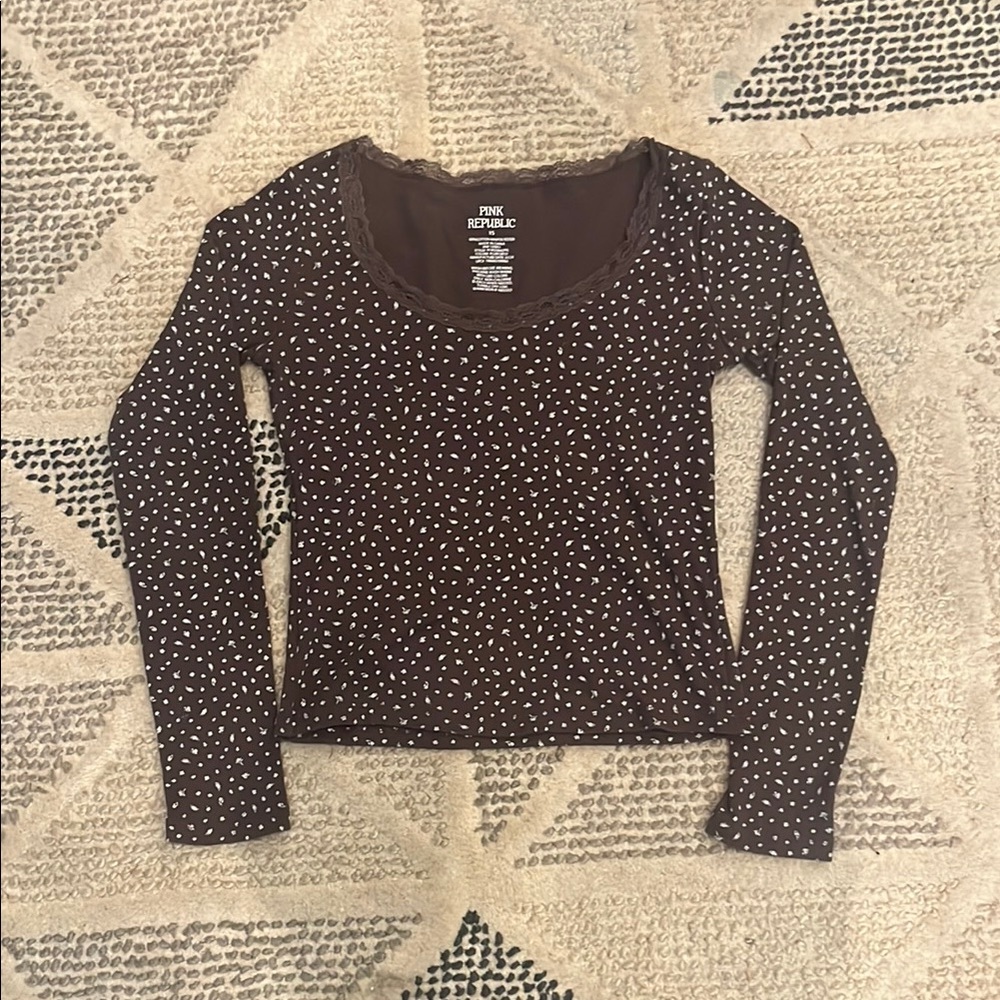 Kohl’s Pink Republic Scoop Neck Long Sleeve T-shirt